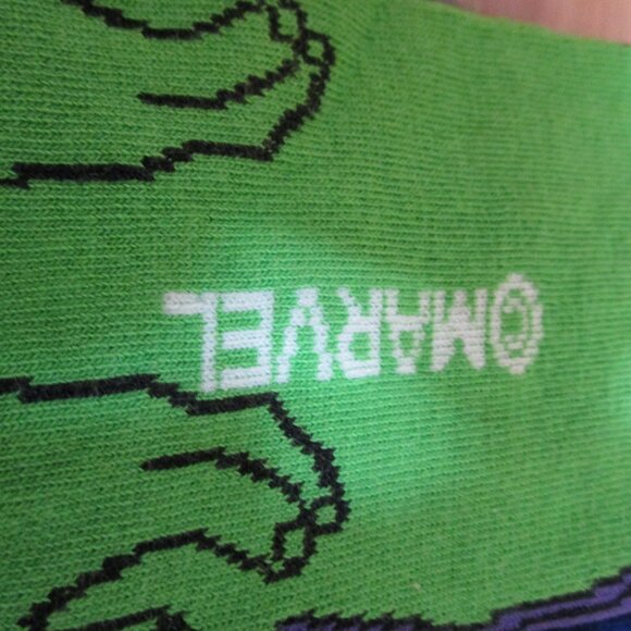 New GAP KIDS - MARVEL Avengers Crew Socks 7 Pair Size Large fits Shoe Size 3-4 - Picture 8 of 9